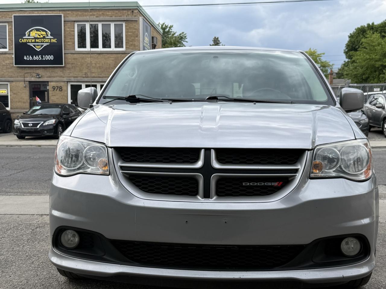 2017 Dodge Grand Caravan Crew Plus Photo