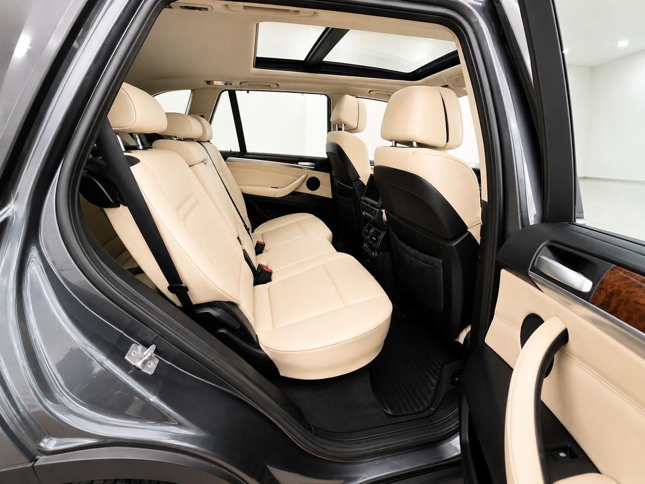 2011 BMW X5 35i Photo