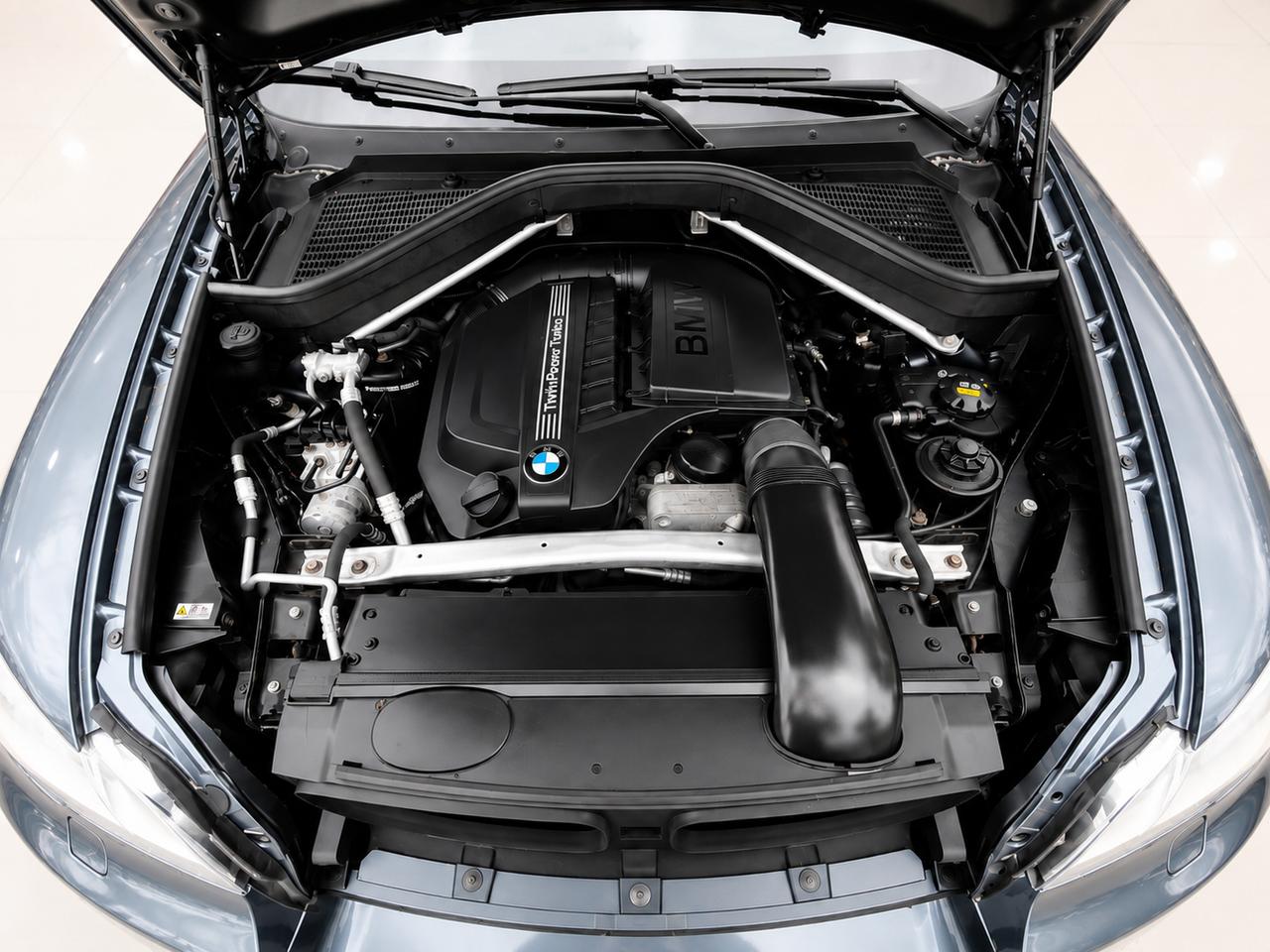 2011 BMW X5 35i Photo