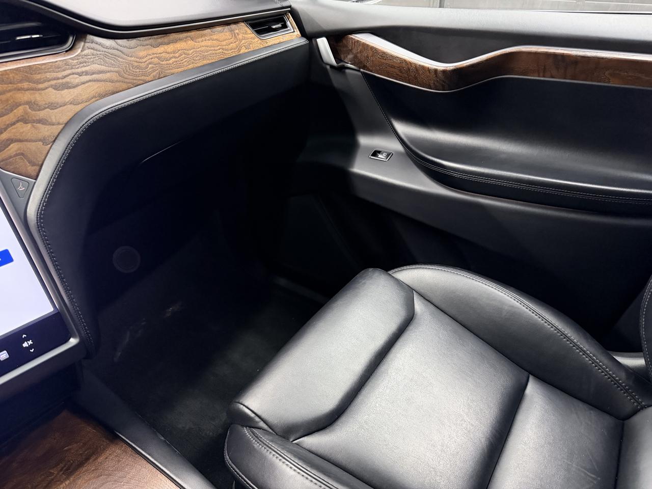 2020 Tesla Model X LONG RANGE PLUS|DUAL MOTOR|FULL SELF DRIVE|PANO| Photo