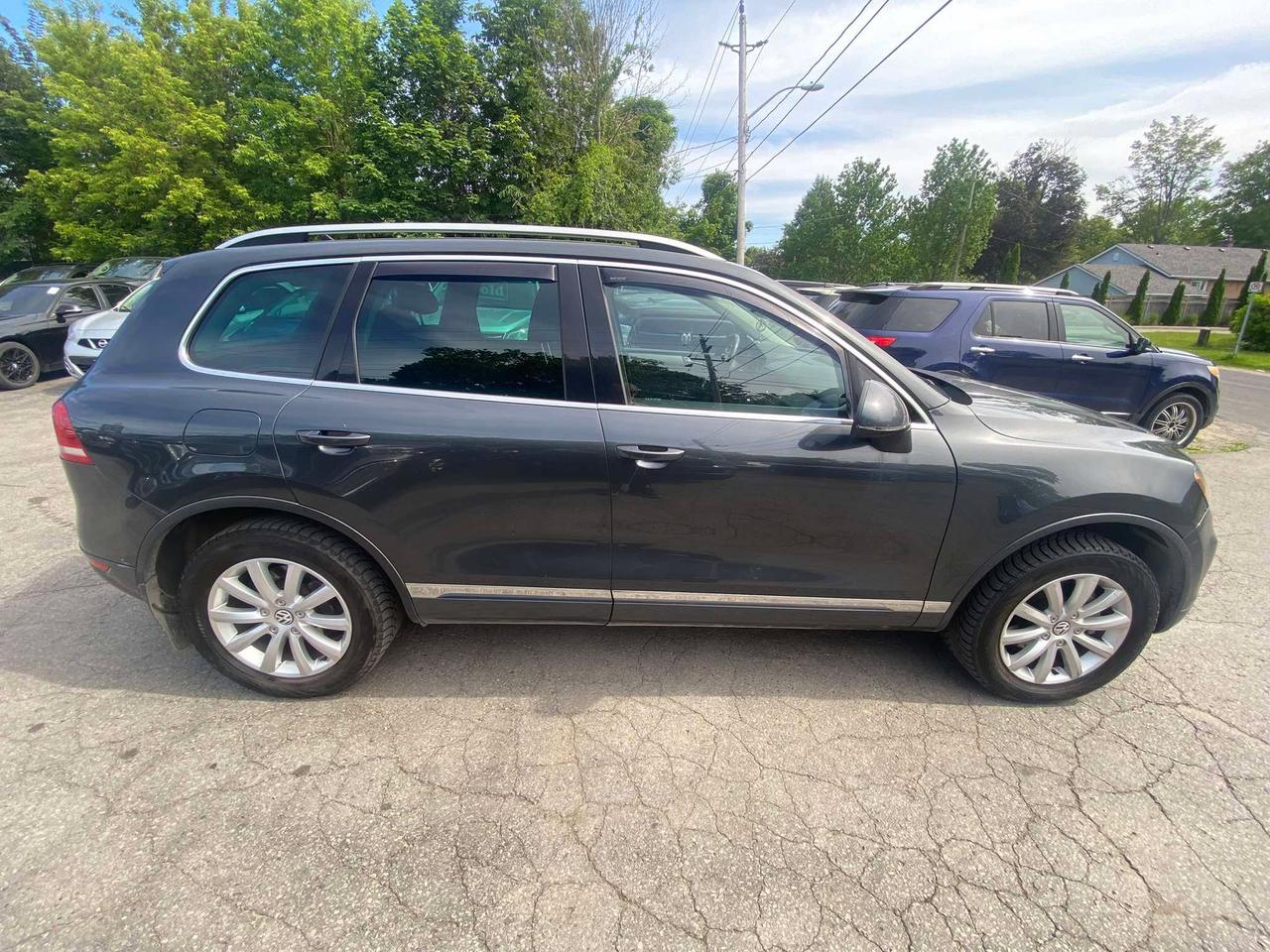 2011 Volkswagen Touareg Comfortline Photo