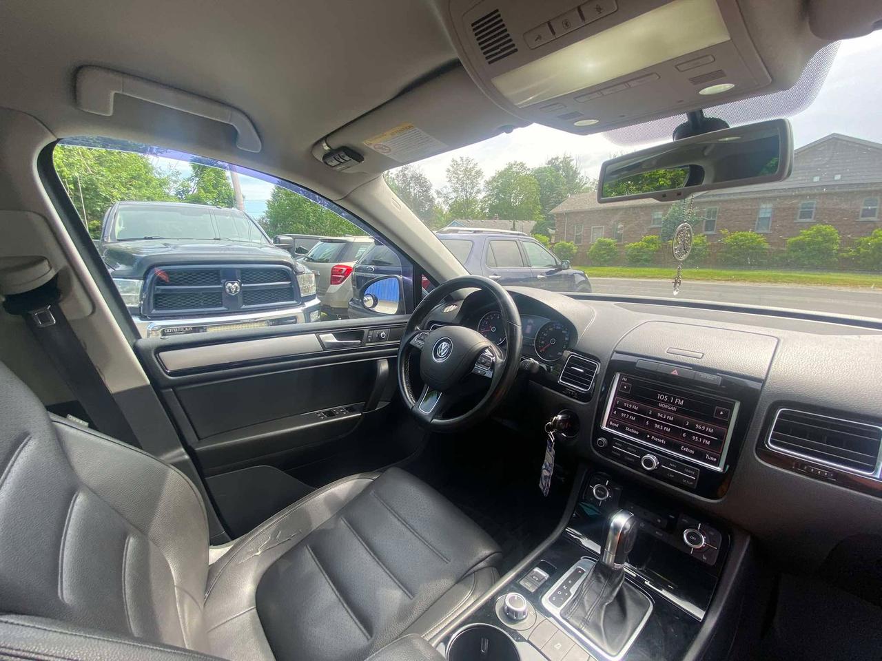 2011 Volkswagen Touareg Comfortline Photo
