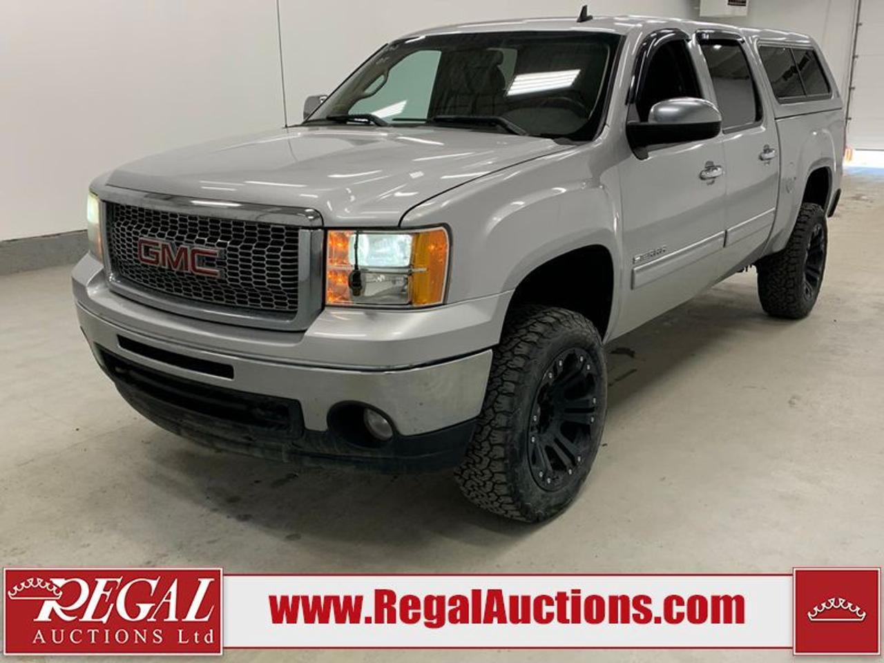 OFFERS WILL NOT BE ACCEPTED BY EMAIL OR PHONE - THIS VEHICLE WILL GO ON TIMED ONLINE AUCTION on Tuesday June 23.<br><br/>VEHICLE DESCRIPTION <br/>Stock #: 39896 <br/>Lot #: 729DT <br/>Reserve Price: $9,000 <br/>CarProof Report: Available at www.RegalAuctions.com <br/><br/>IMPORTANT DECLARATION <br/>Claim History: Claim History. <br/>Dealership Trade-In: Unit was traded in and is being sold on behalf of a franchise dealership. <br/>Active Status: This vehicles title is listed as Active Status. <br/> Live Online Bidding: This vehicle will be available for bidding over the internet, visit www.RegalAuctions.com to register. <br/> <br/>The simple solution to selling your car or truck. Bring your clean vehicle in with your Drivers License and current Registration and well put it on the auction block at our next sale.<br/><br/>www.RegalAuctions.com