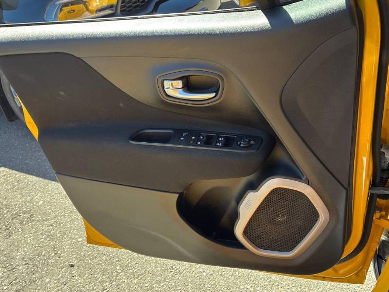2016 Jeep Renegade Sport Photo