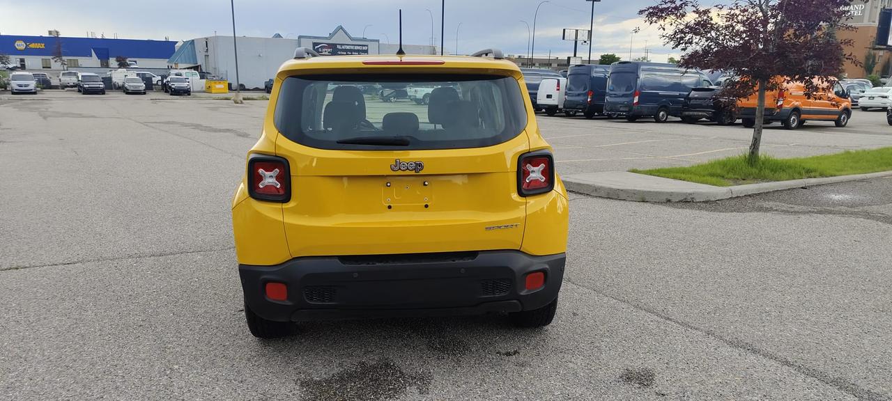 2016 Jeep Renegade Sport - Photo #30
