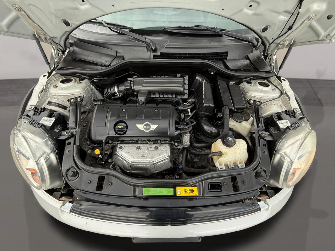 2011 MINI Cooper Clubman 2DR CPE Photo