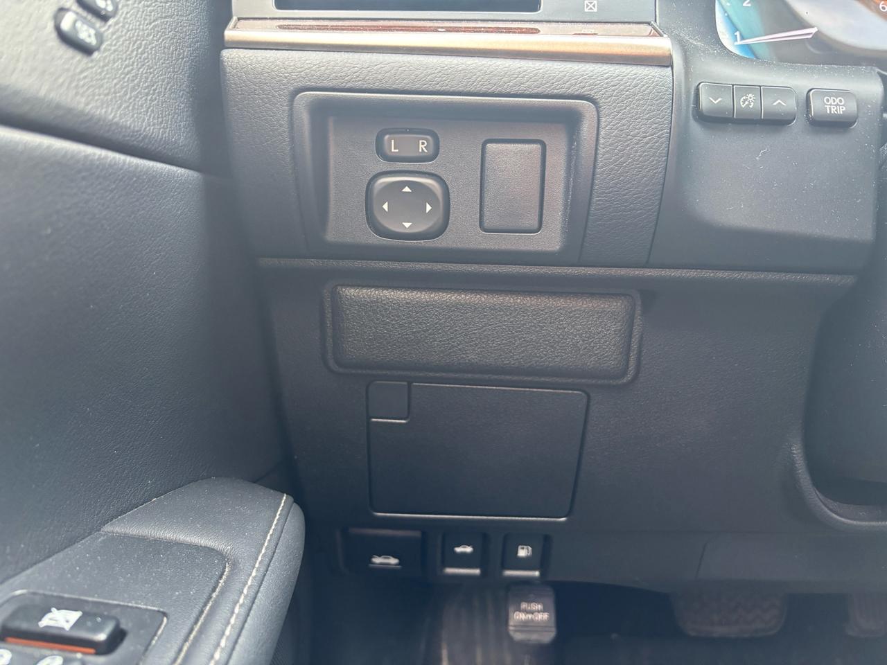 2013 Lexus ES 350 Navigation, Leather, Wood Trim 4dr Sdn Photo