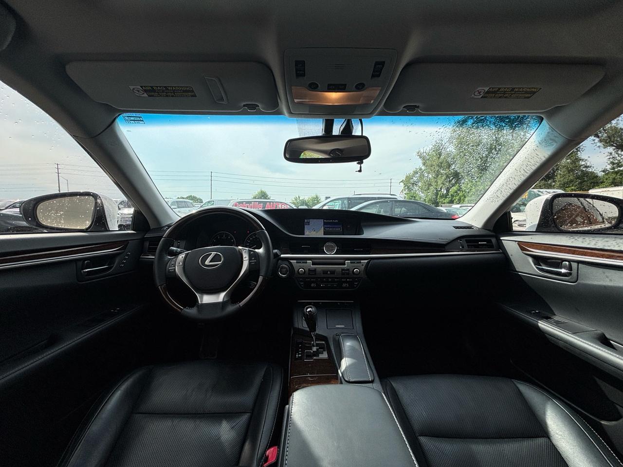 2013 Lexus ES 350 Navigation, Leather, Wood Trim 4dr Sdn Photo