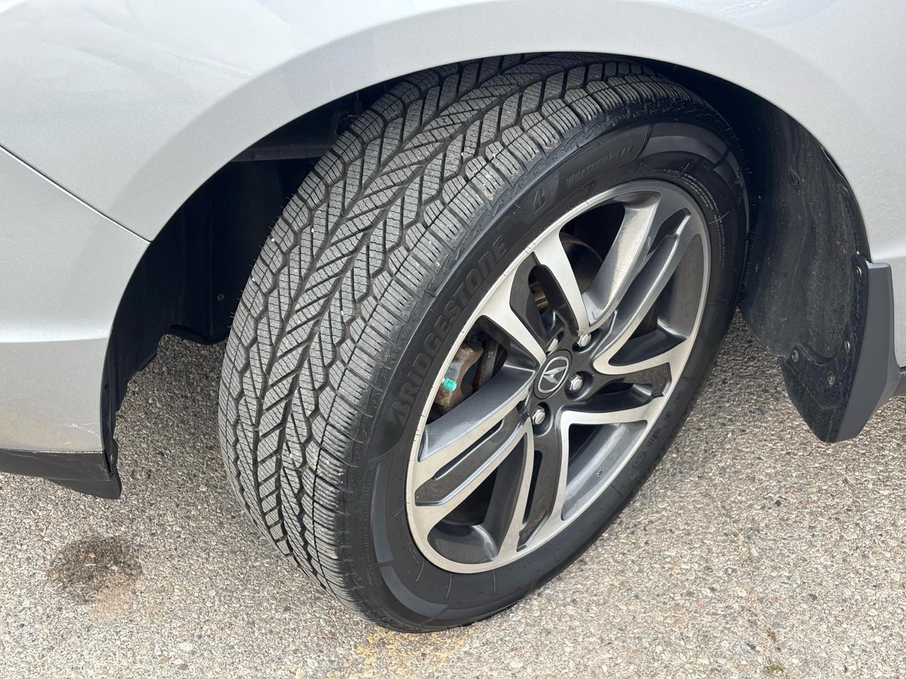 2017 Acura MDX SH-AWD 4dr Nav Pkg Photo