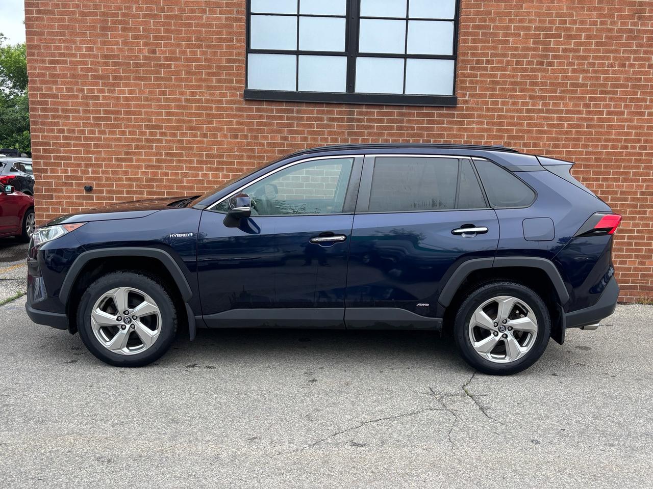 2020 Toyota RAV4 Hybrid Limited AWD Photo2
