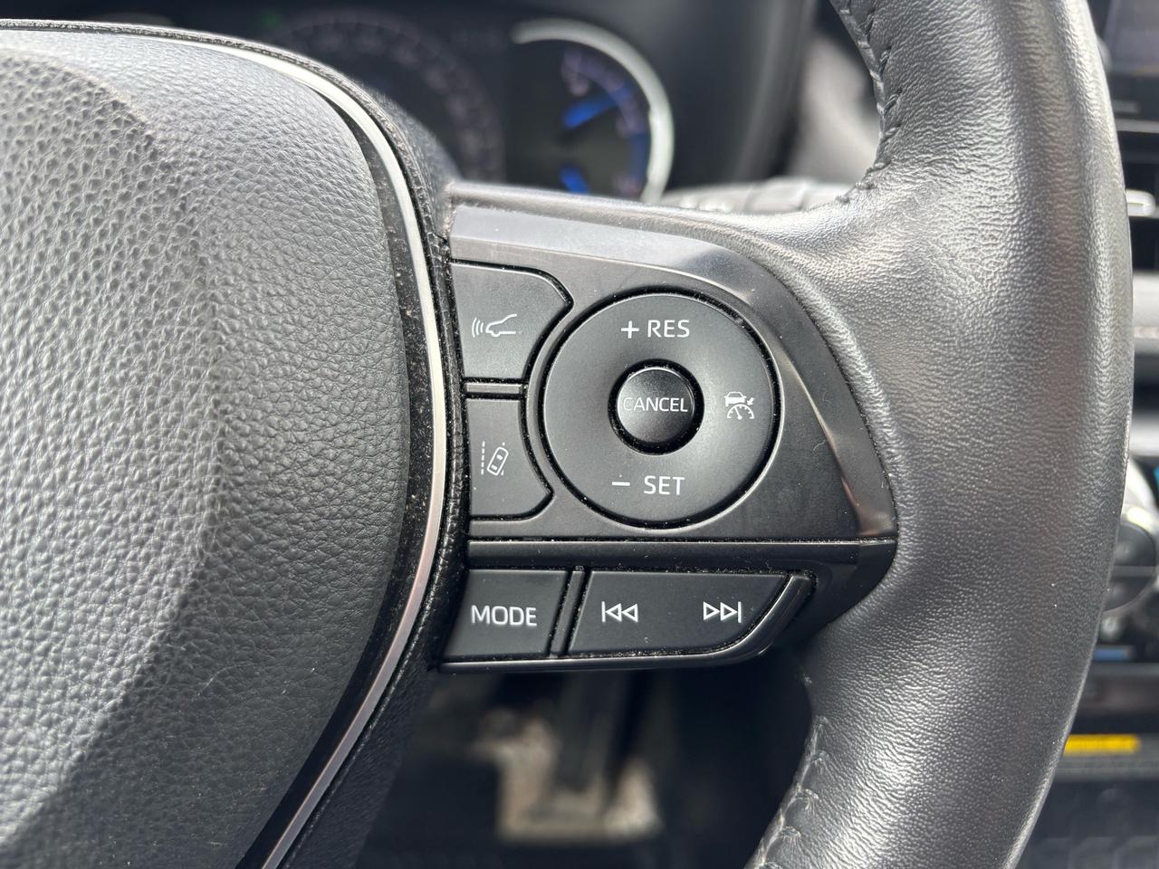 2020 Toyota RAV4 Hybrid Limited AWD Photo