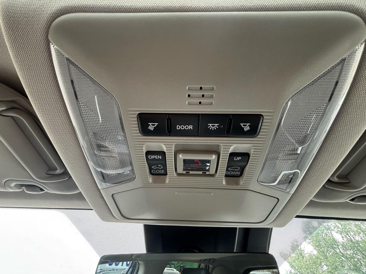2020 Toyota RAV4 Hybrid Limited AWD Photo