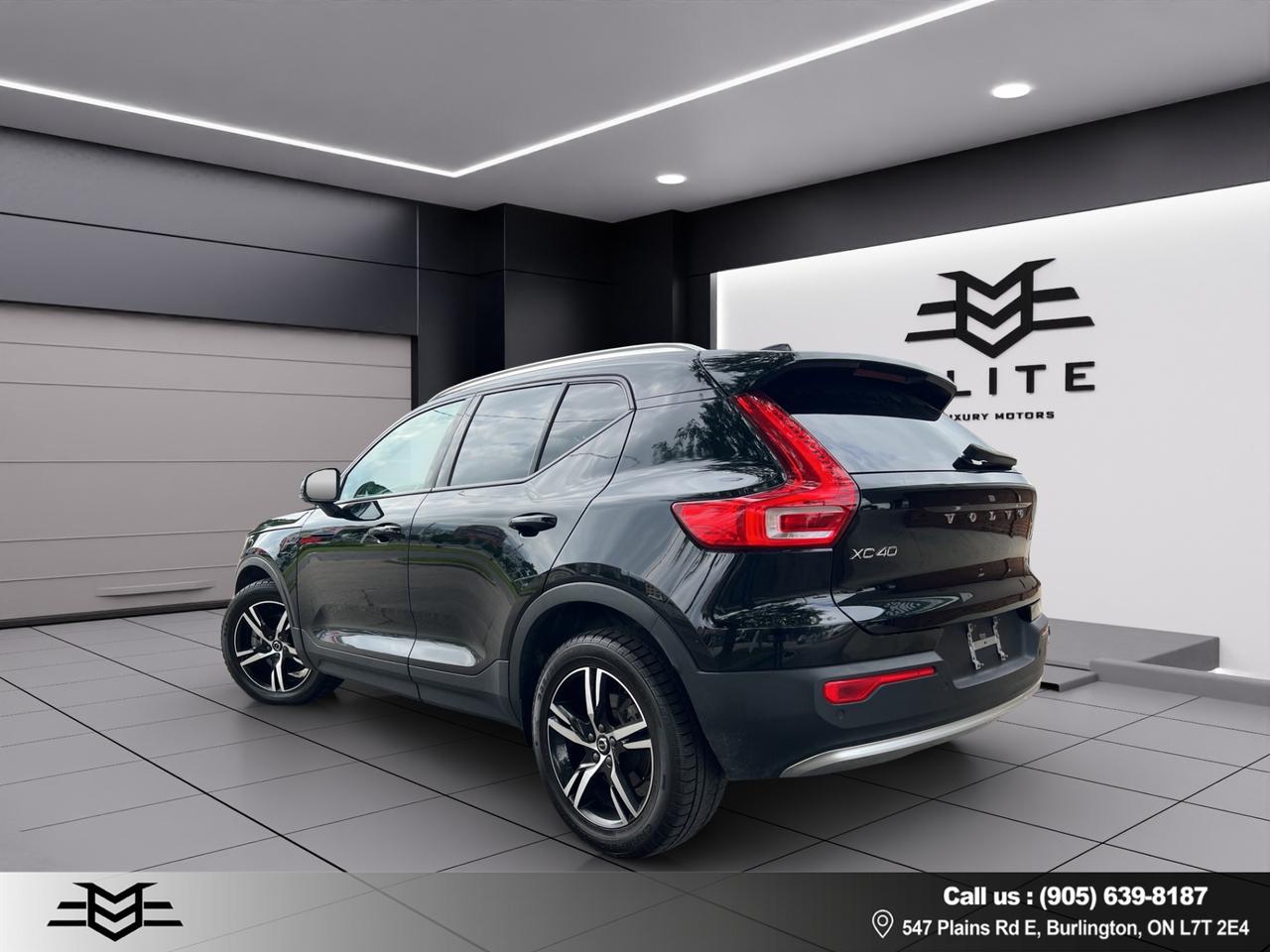 2023 Volvo XC40 B5 AWD CORE - Blind Spot Monitor - Reverse Camera !!! Photo