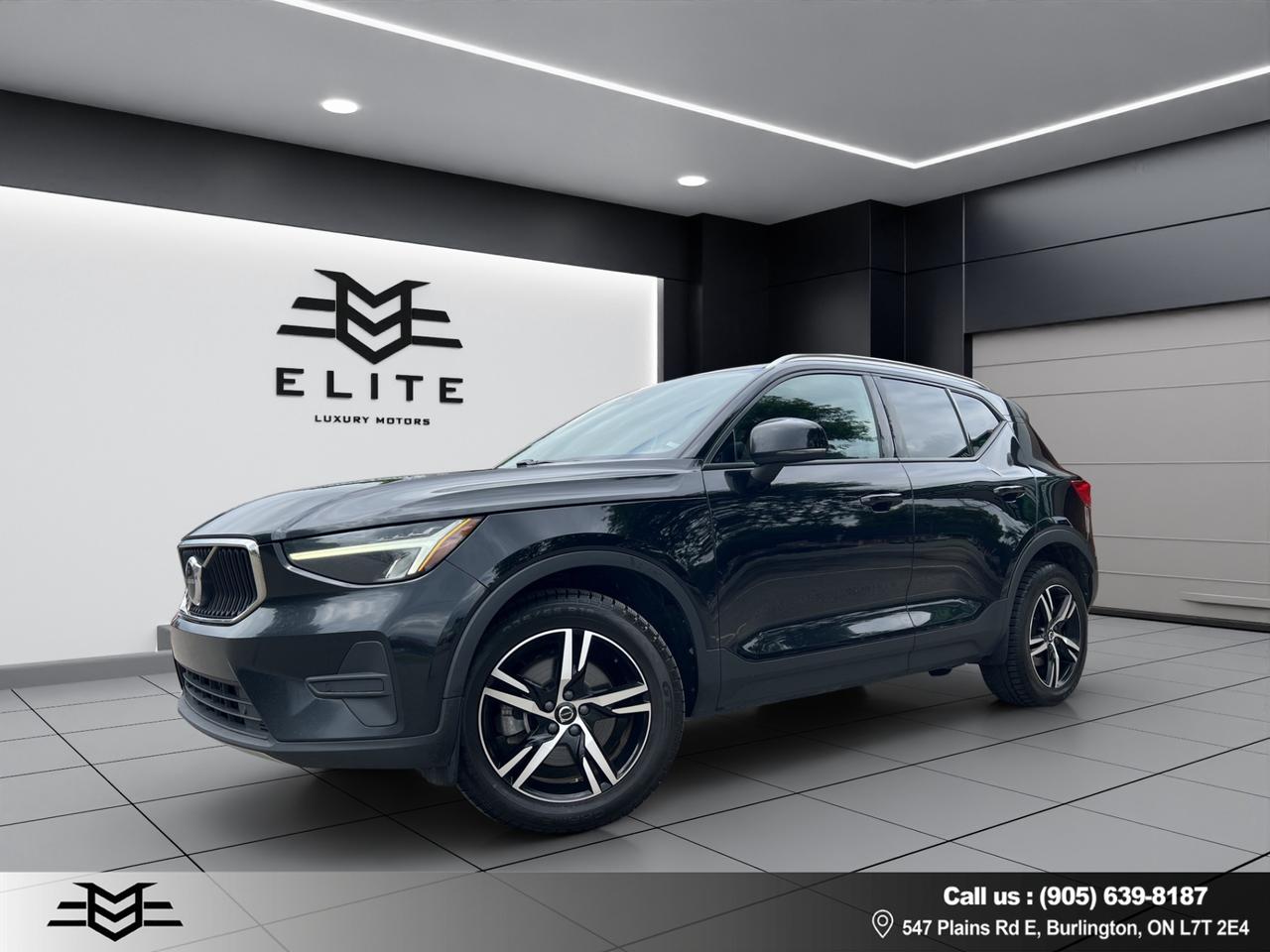 2023 Volvo XC40 B5 AWD CORE - Blind Spot Monitor - Reverse Camera !!! Photo