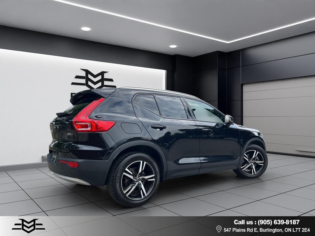 2023 Volvo XC40 B5 AWD CORE - Blind Spot Monitor - Reverse Camera !!! Photo