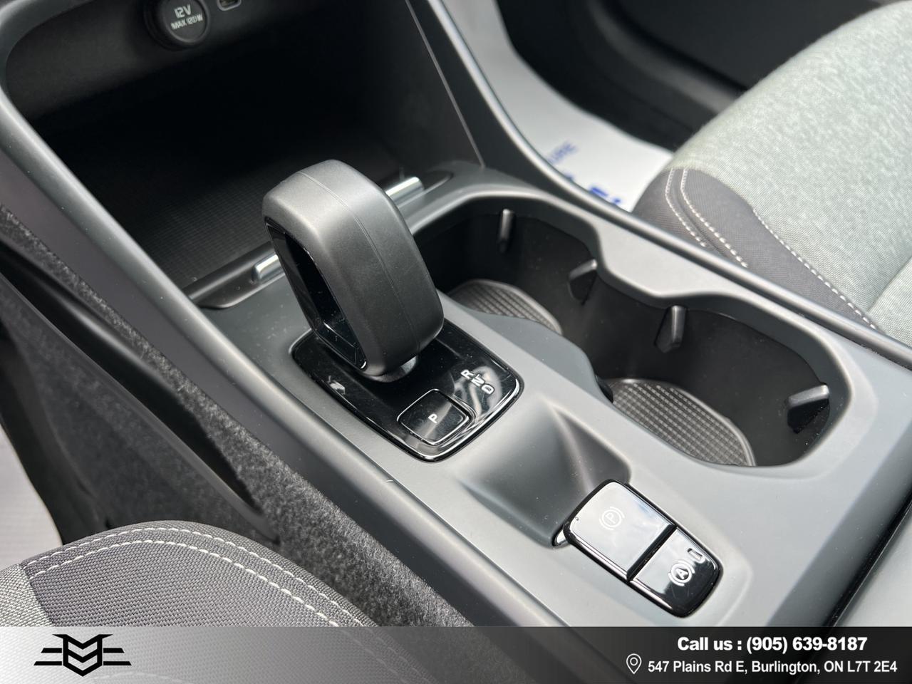 2023 Volvo XC40 B5 AWD CORE - Blind Spot Monitor - Reverse Camera !!! Photo