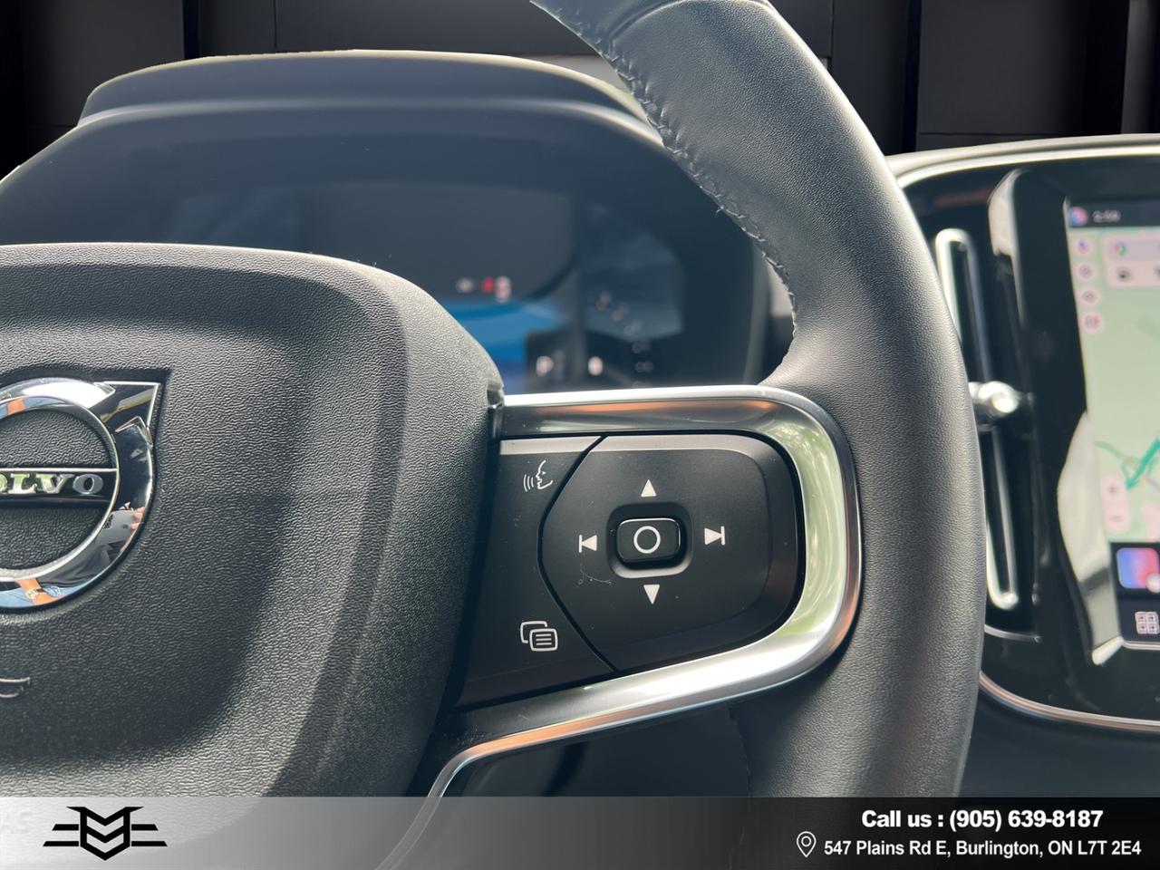 2023 Volvo XC40 B5 AWD CORE - Blind Spot Monitor - Reverse Camera !!! Photo