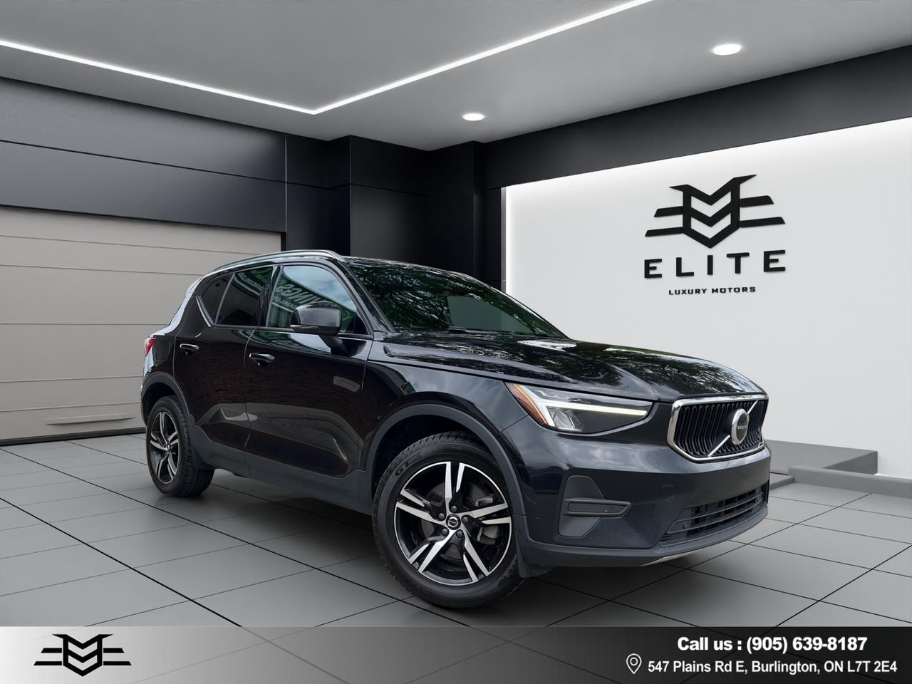 2023 Volvo XC40 B5 AWD CORE - Blind Spot Monitor - Reverse Camera !!! Photo