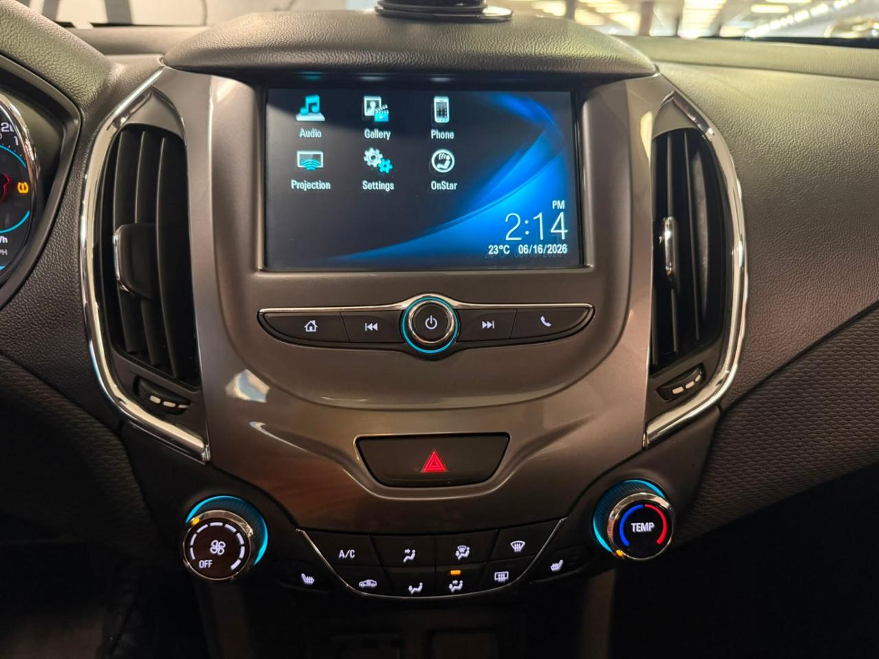 2018 Chevrolet Cruze 4dr Sdn 1.4L LT w/1SD Photo