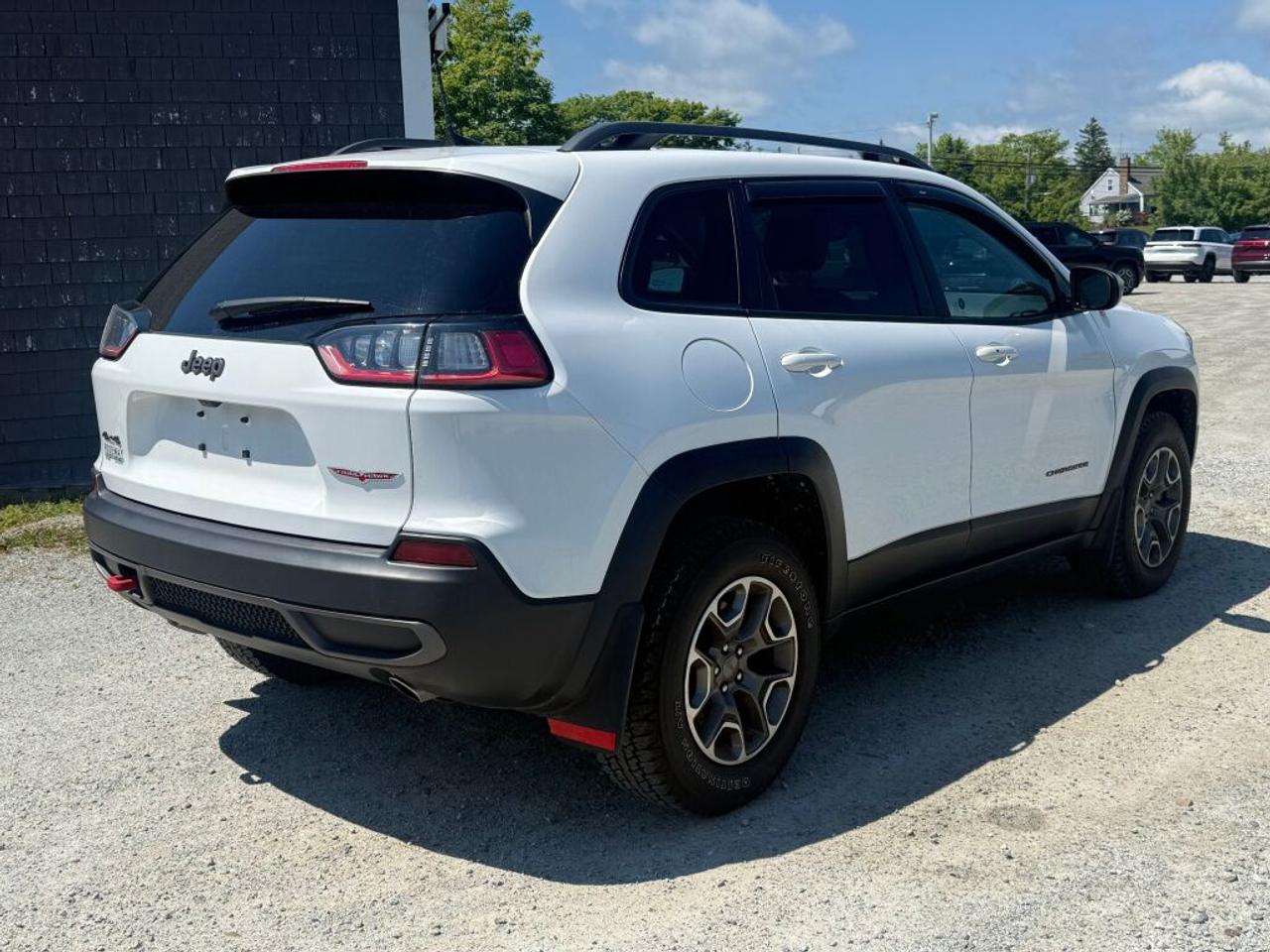 2020 Jeep Cherokee Trailhawk Photo4