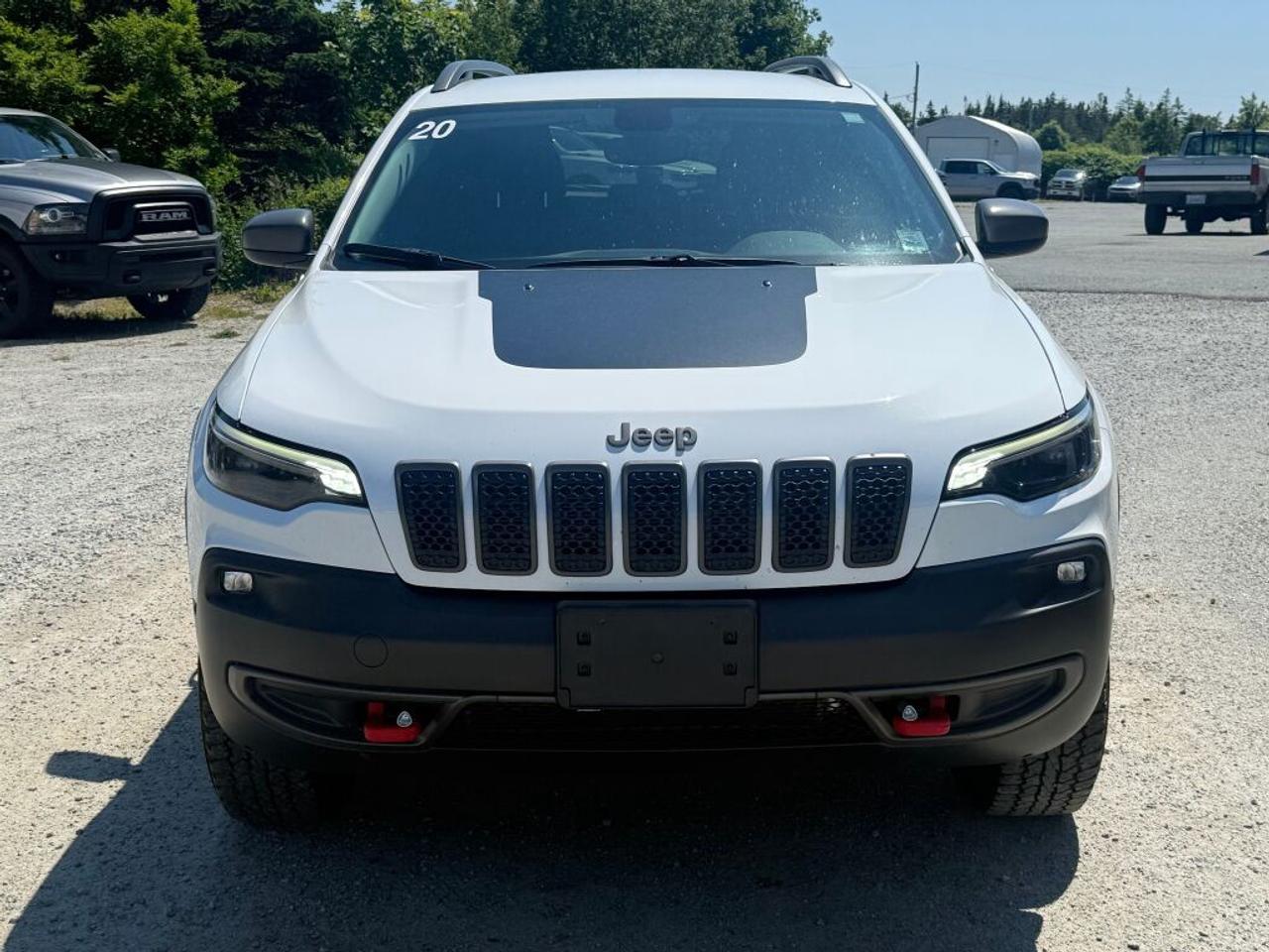 2020 Jeep Cherokee Trailhawk Photo