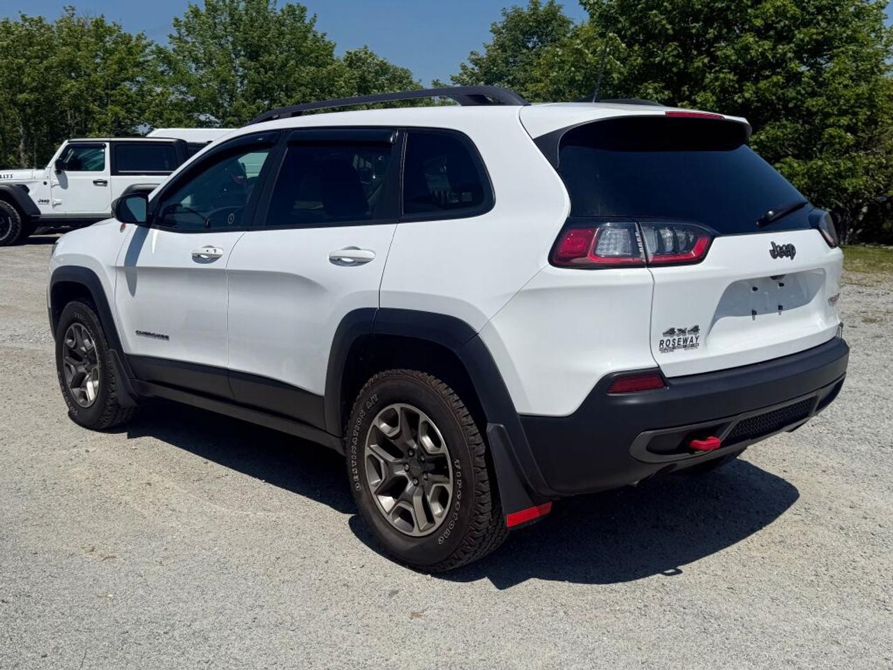 2020 Jeep Cherokee Trailhawk Photo