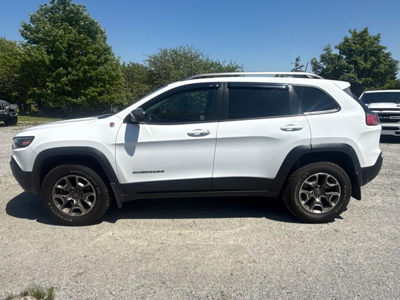 2020 Jeep Cherokee Trailhawk Photo