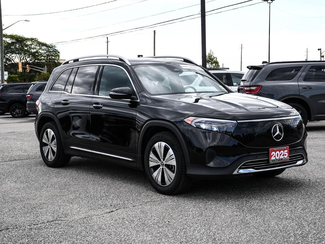 2025 Mercedes-Benz EQB EQB 300 4MATIC SUV Photo4