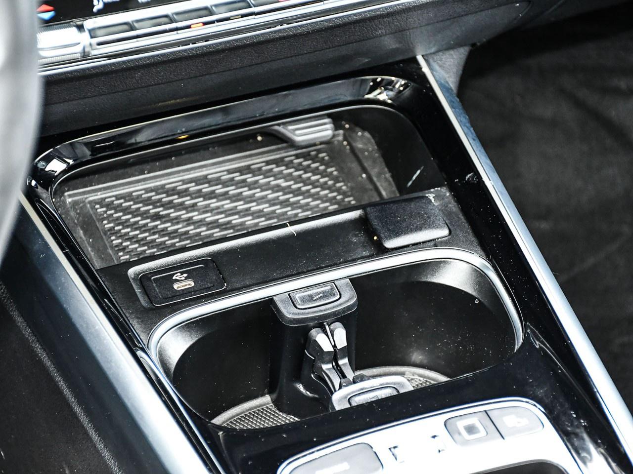 2025 Mercedes-Benz EQB EQB 300 4MATIC SUV Photo