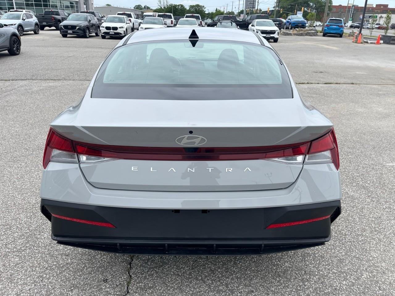 2025 Hyundai Elantra Preferred Lane Assist | Accident Free Photo