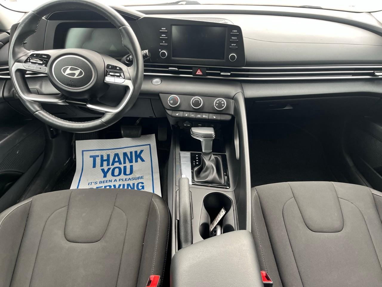 2025 Hyundai Elantra Preferred Lane Assist | Accident Free Photo