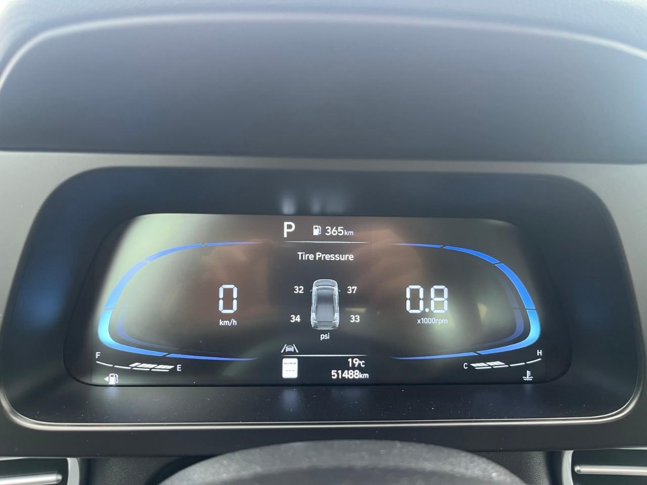 2025 Hyundai Elantra Preferred Lane Assist | Accident Free Photo