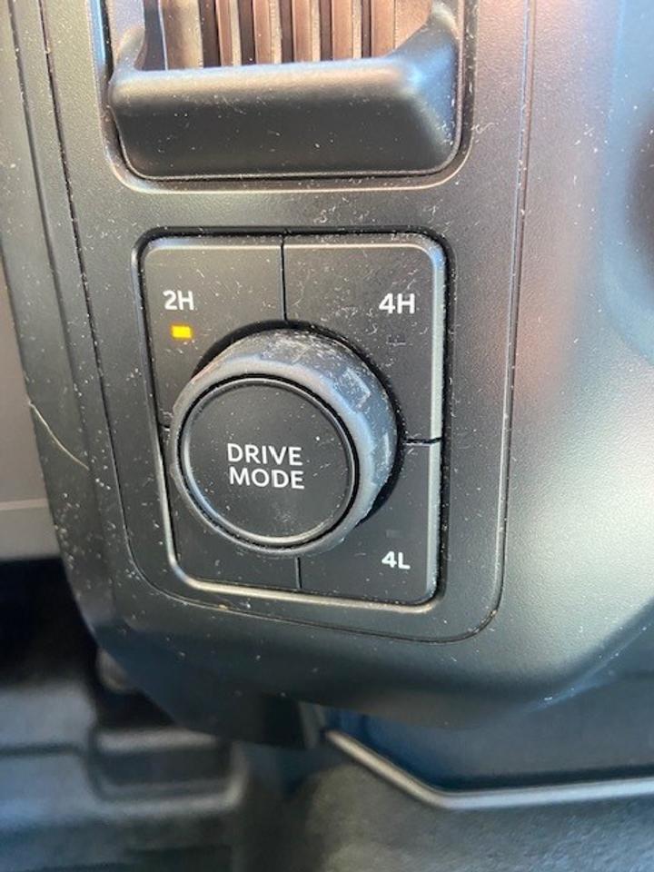 2022 Ford F-150 XL 4WD REG CAB 8' BOX Photo