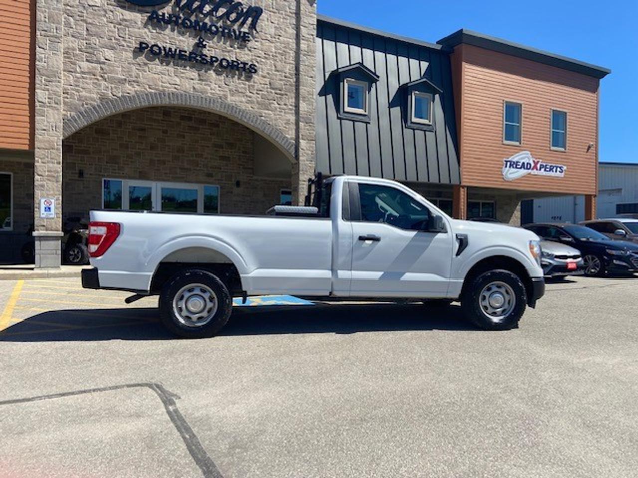 2022 Ford F-150 XL 4WD REG CAB 8' BOX Photo