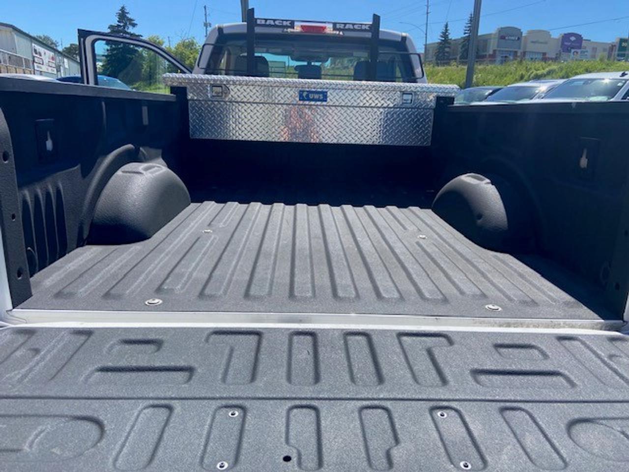 2022 Ford F-150 XL 4WD REG CAB 8' BOX Photo