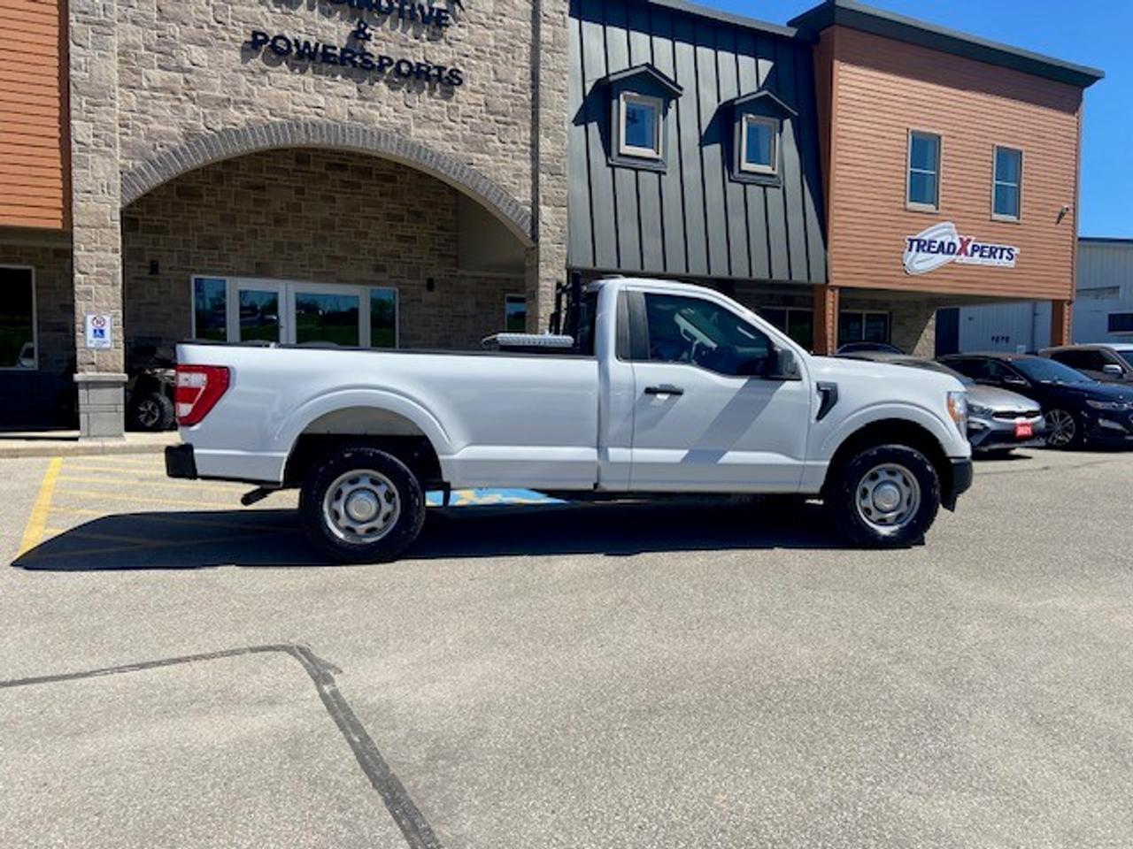 2022 Ford F-150 XL 4WD REG CAB 8' BOX Photo