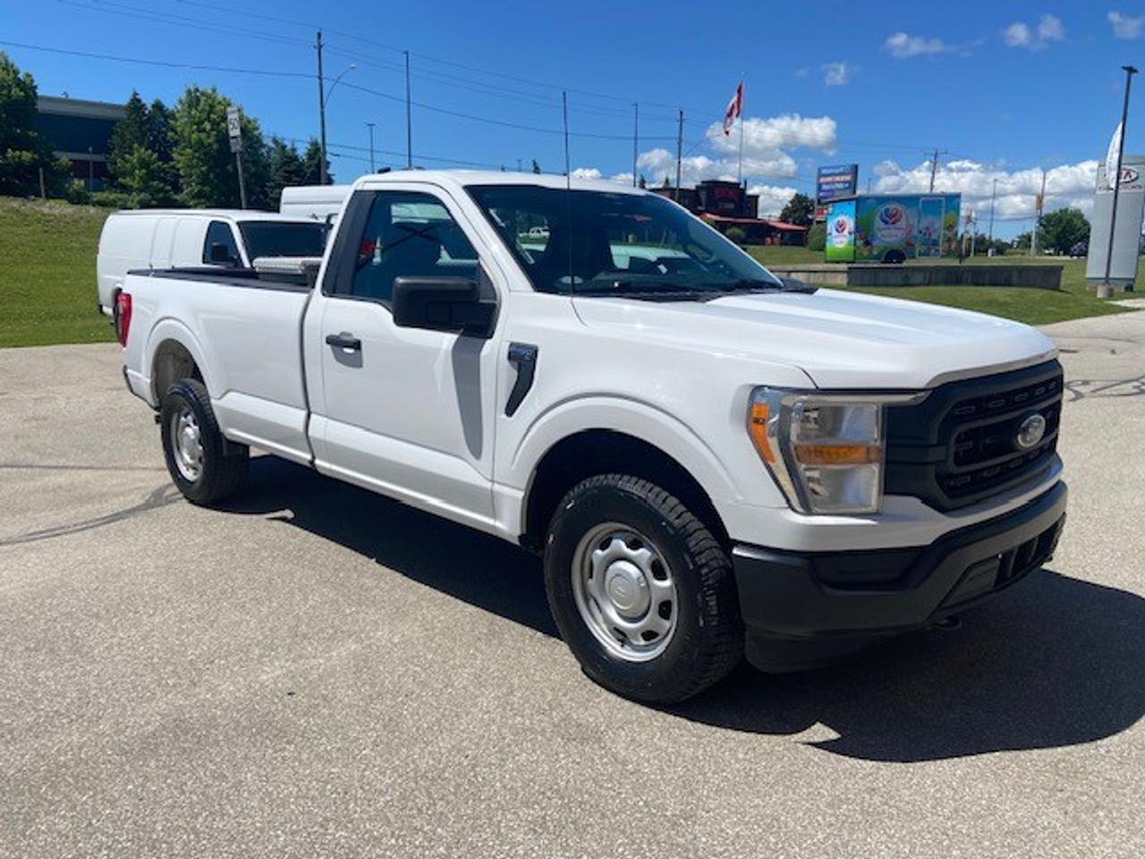 2022 Ford F-150 XL 4WD REG CAB 8' BOX Photo