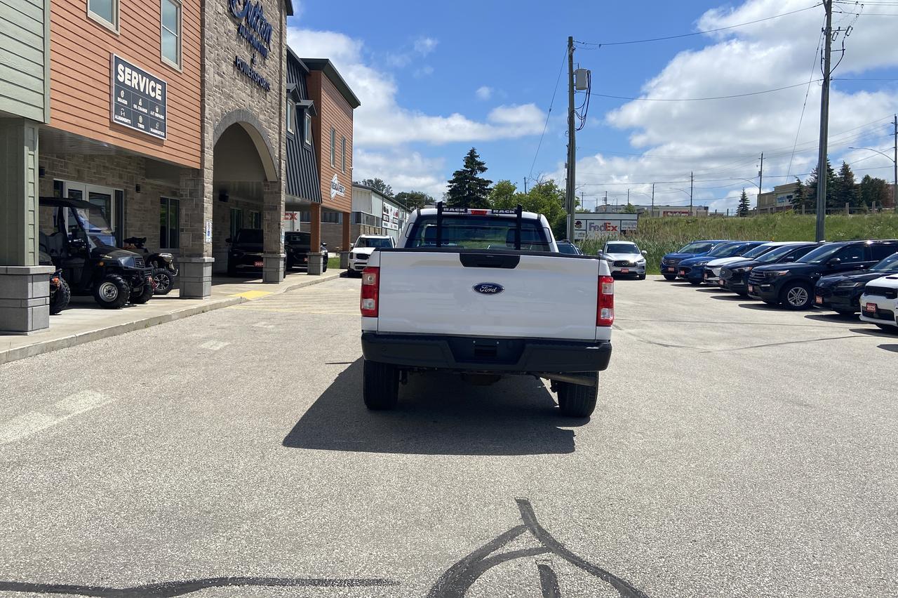 2022 Ford F-150 XL Photo