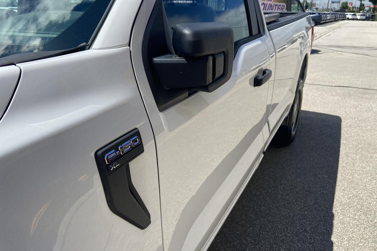 2022 Ford F-150 XL Photo