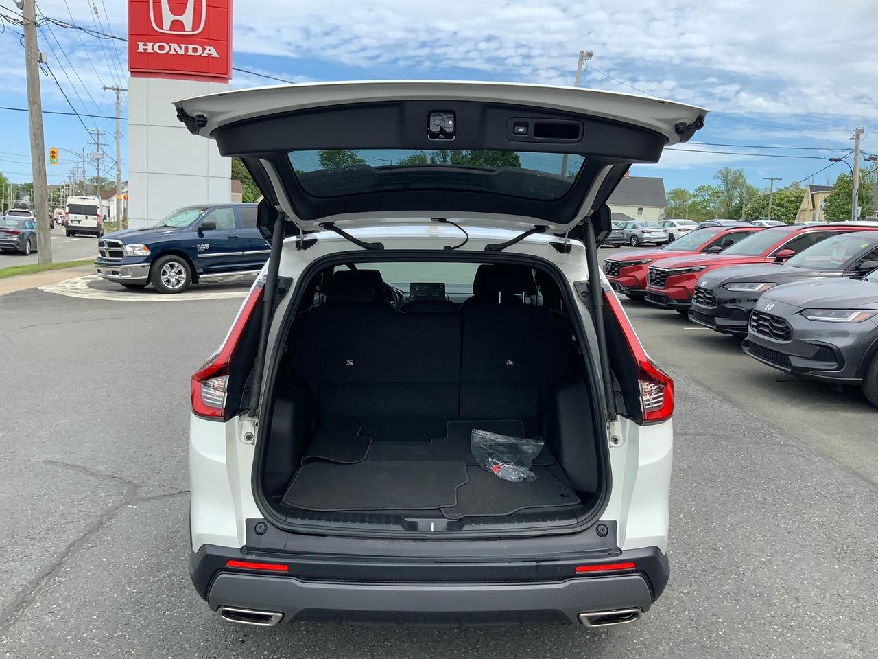 2026 Honda CR-V Hybrid SPORT Photo