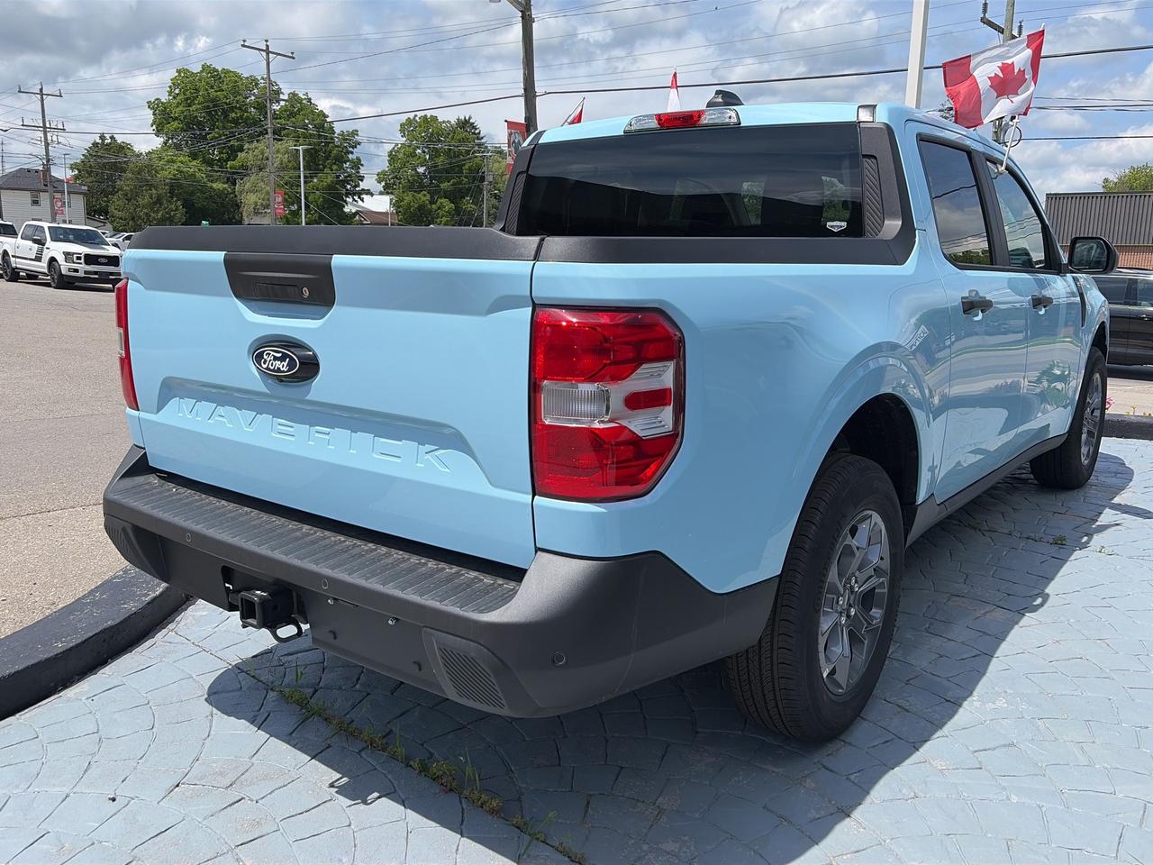 2026 Ford Maverick XLT AWD SuperCrew Photo3
