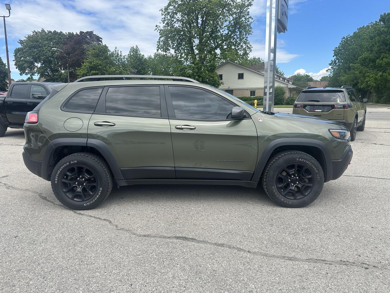2021 Jeep Cherokee Trailhawk Elite Photo