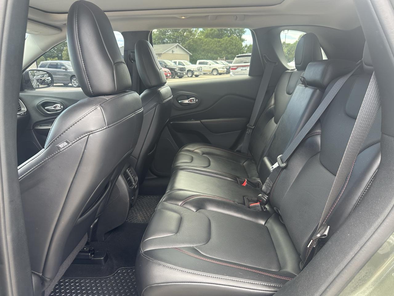 2021 Jeep Cherokee Trailhawk Elite Photo