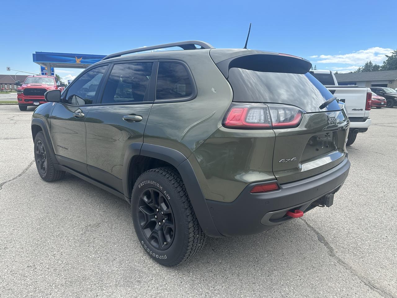2021 Jeep Cherokee Trailhawk Elite Photo3