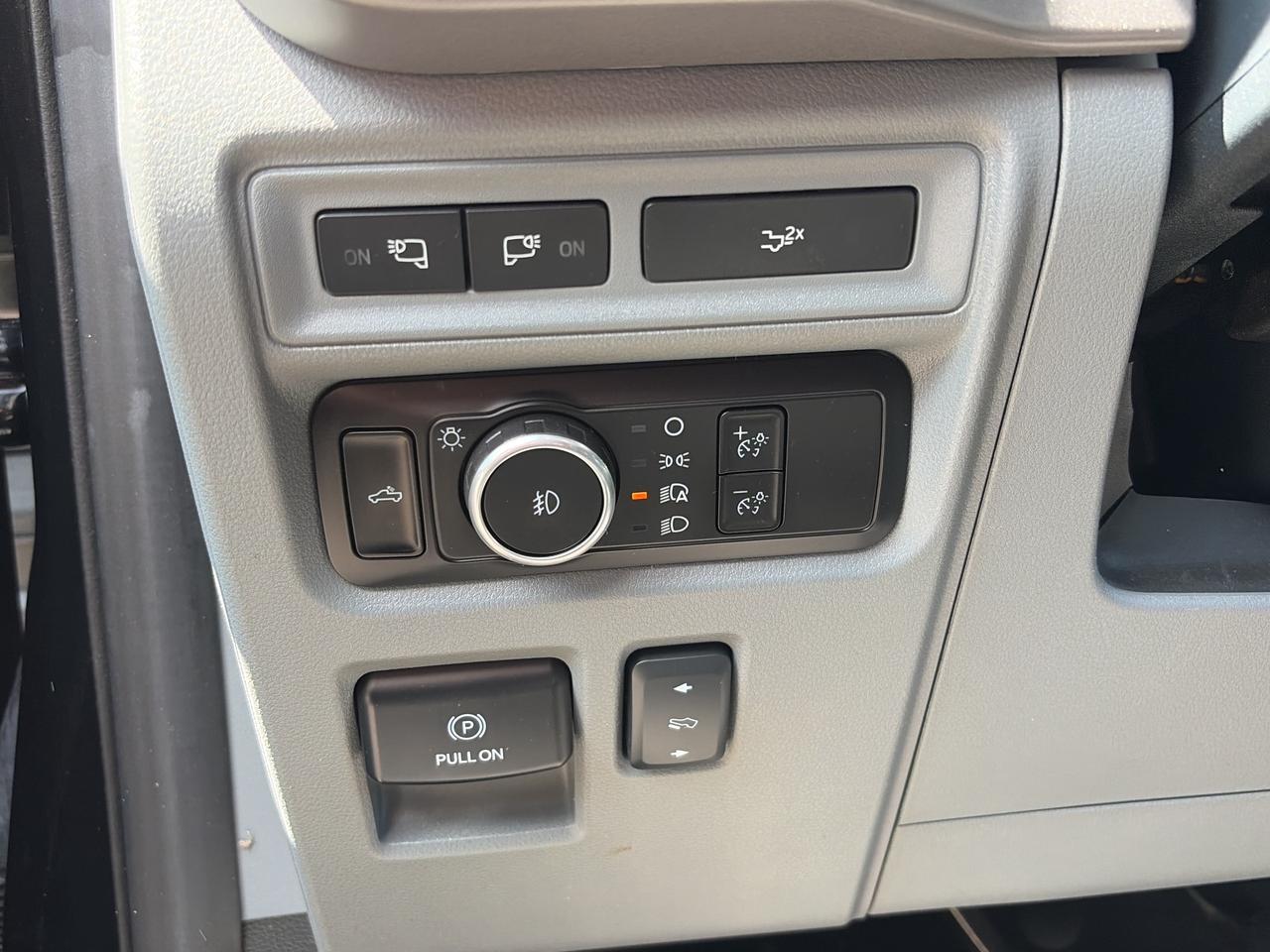 2024 Ford F-150 XLT 4WD SuperCrew 6.5' Box Photo