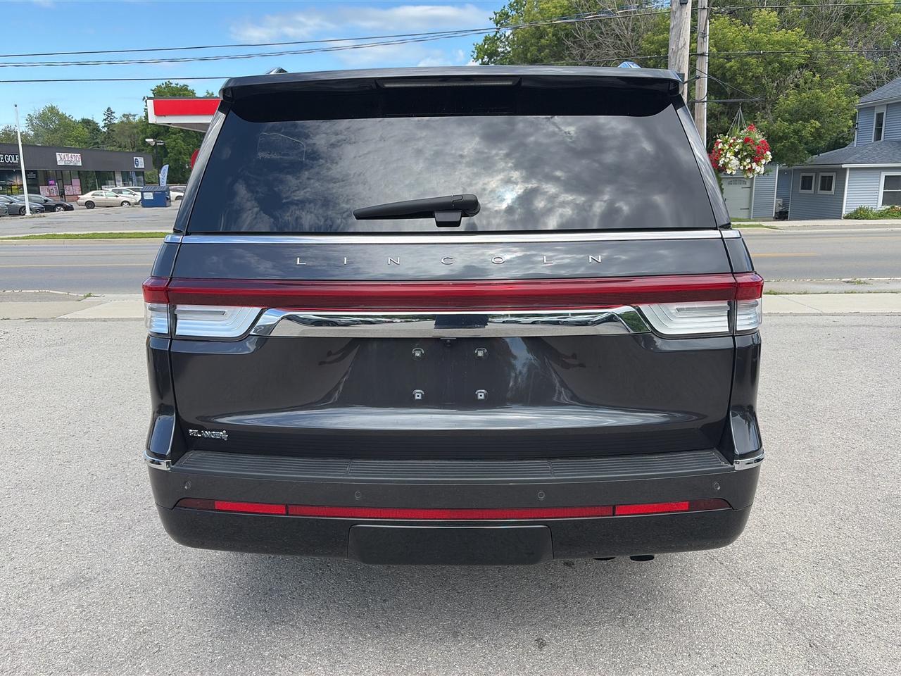 2024 Lincoln Navigator Reserve 4x4 Photo4