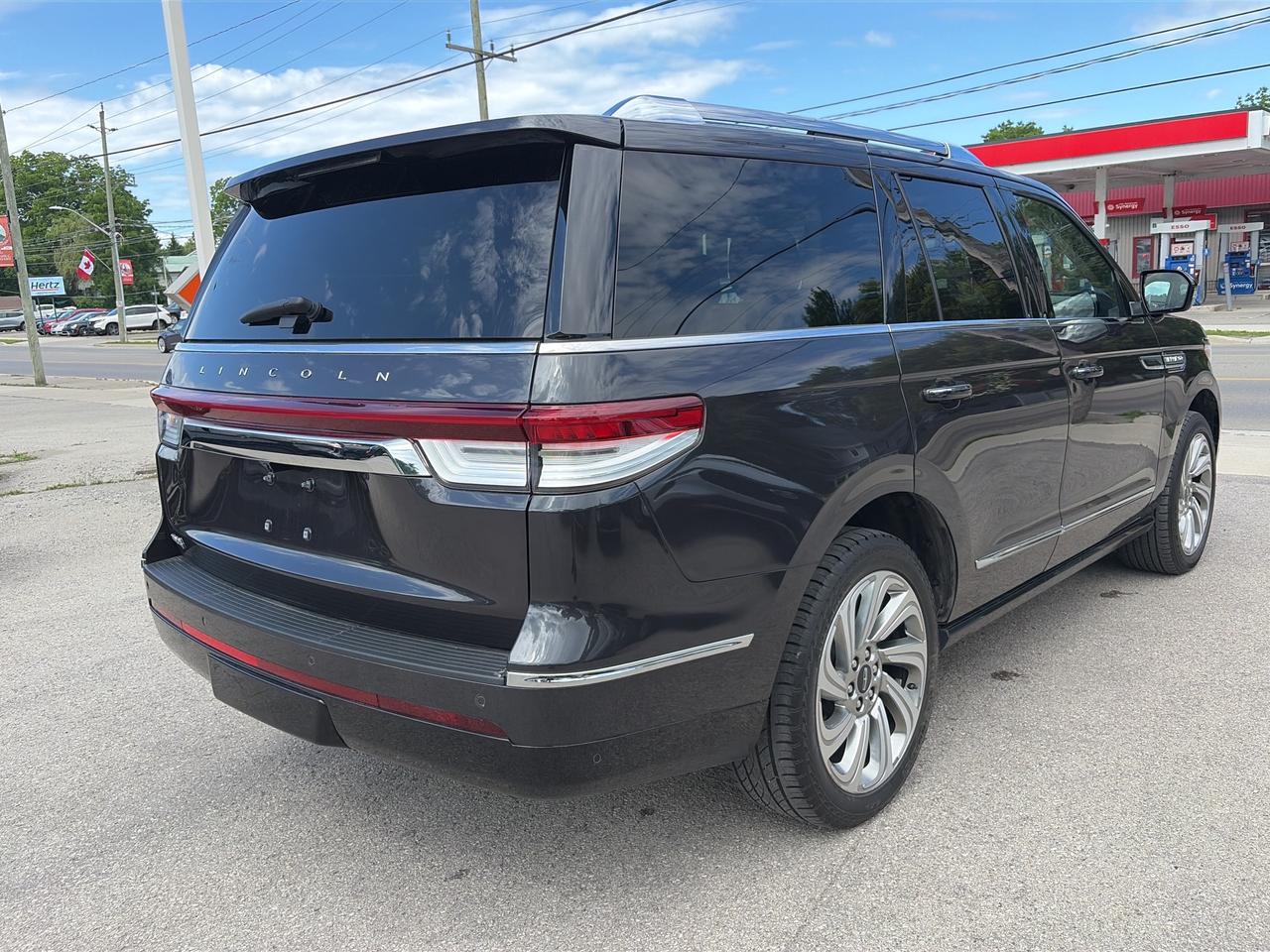 2024 Lincoln Navigator Reserve 4x4 Photo