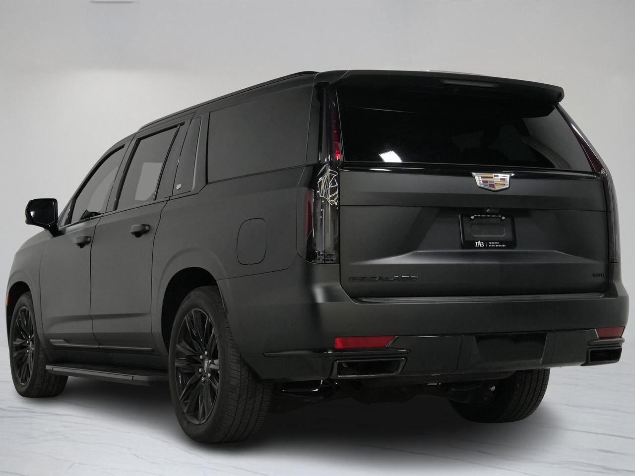 2021 Cadillac Escalade ESV | SPORT | MATTE BLACK | DVD | 7 PASS | 22 IN Photo4