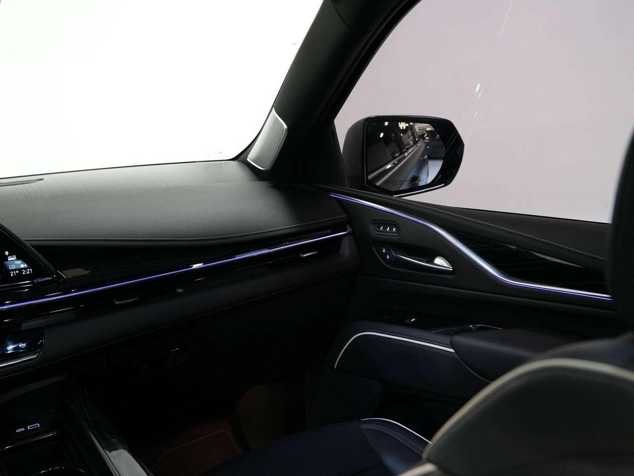 2021 Cadillac Escalade ESV | SPORT | MATTE BLACK | DVD | 7 PASS | 22 IN Photo