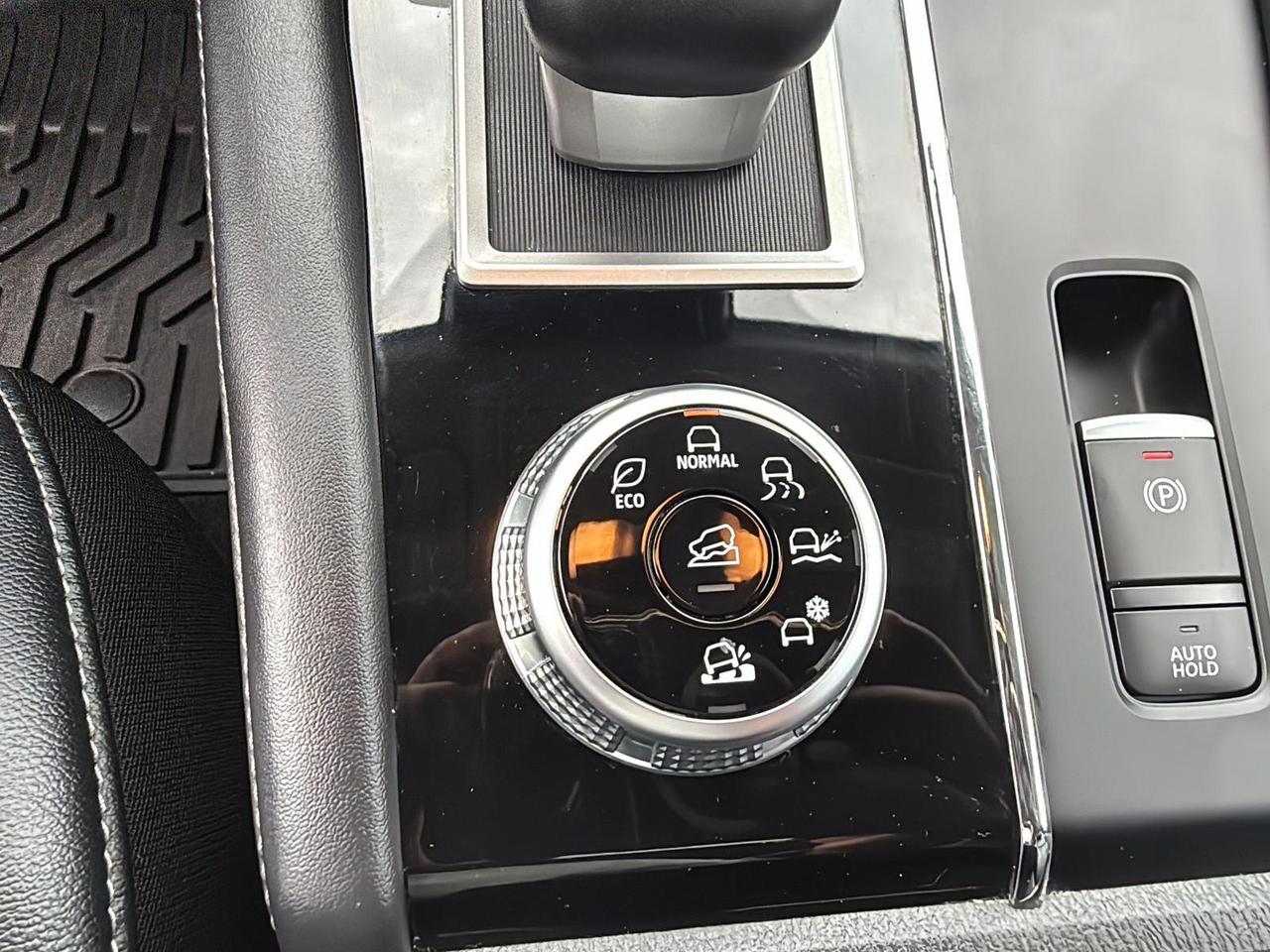 2024 Mitsubishi Outlander SEL Car Play|off lease| Photo